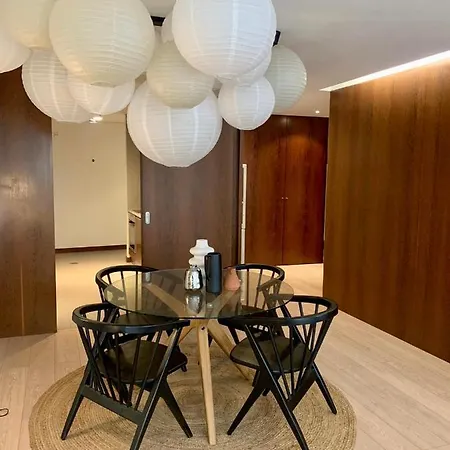 Apartment Chic & Cozy - Oliveiras